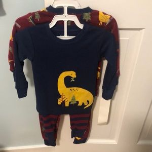 Carters boys pajama set 18 months NWT